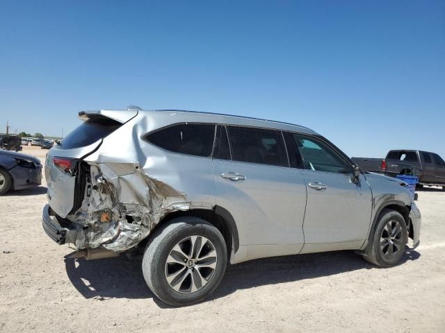 2021 Toyota Highlander XLE