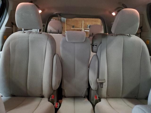 2012 Toyota Sienna LE