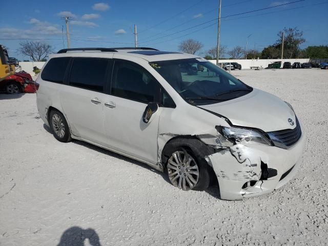 2017 Toyota Sienna XLE