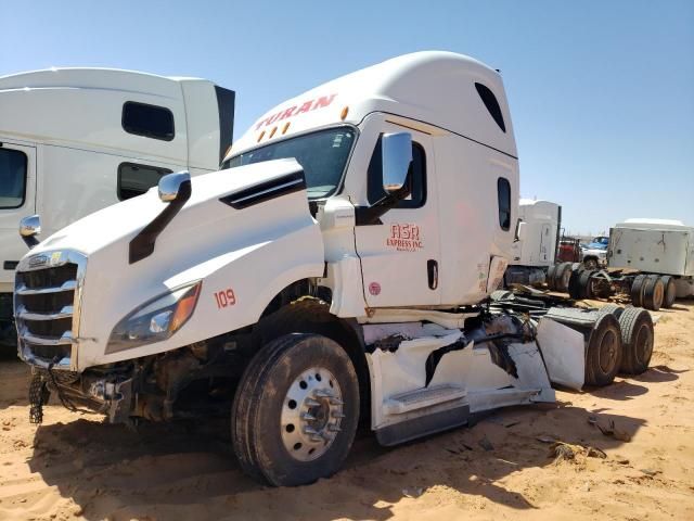 2022 Freightliner Cascadia 126