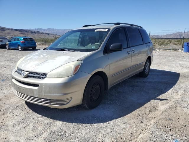 2004 Toyota Sienna CE