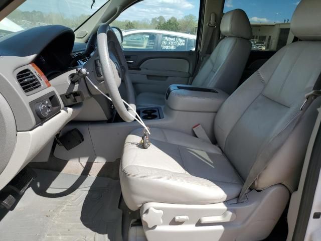 2011 Chevrolet Suburban C1500 LT