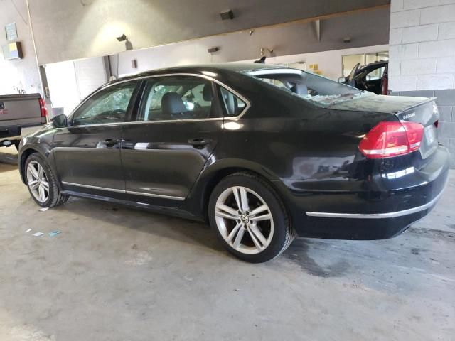 2012 Volkswagen Passat SEL