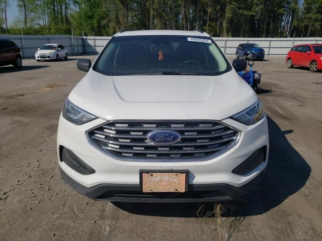 2020 Ford Edge SE