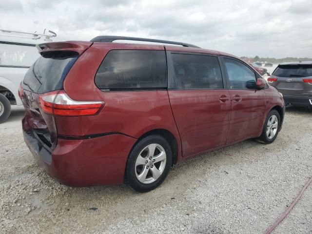 2015 Toyota Sienna LE