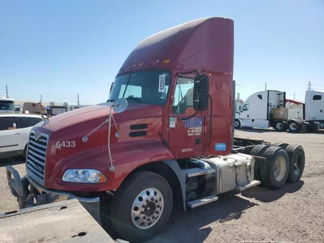 2017 Mack 600 CXU600