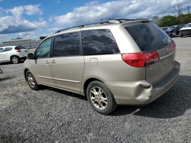 2004 Toyota Sienna XLE