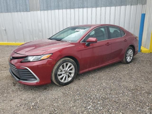 2022 Toyota Camry LE