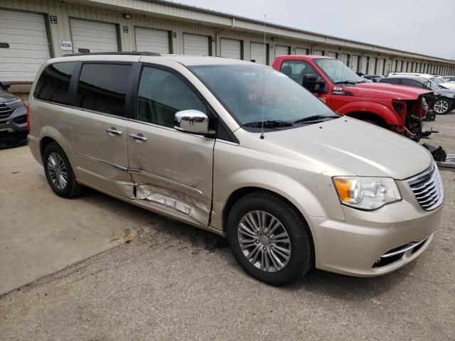 2014 Chrysler Town & Country Touring L