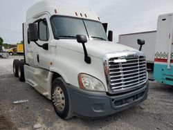 Salvage trucks for sale at Lebanon, TN auction: 2014 Freightliner Cascadia 125