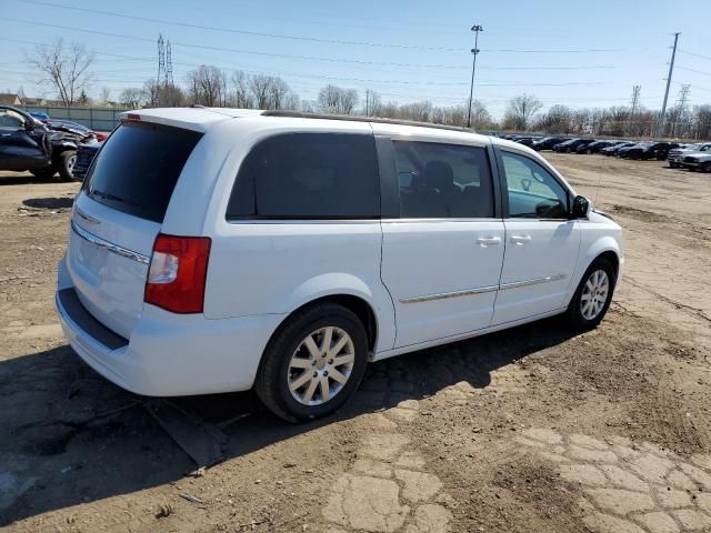 2016 Chrysler Town & Country Touring