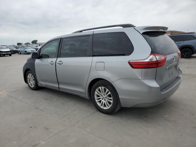 2015 Toyota Sienna XLE