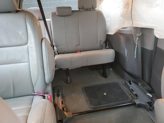 2016 Toyota Sienna XLE