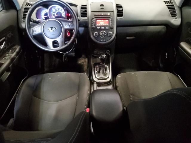 2013 KIA Soul +