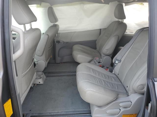 2012 Toyota Sienna XLE