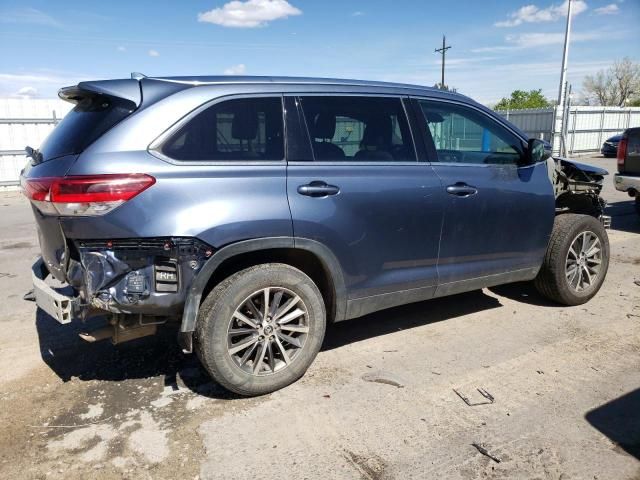 2019 Toyota Highlander SE