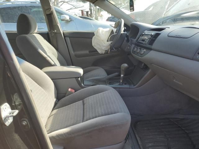 2005 Toyota Camry LE