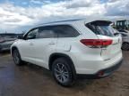 2017 Toyota Highlander SE