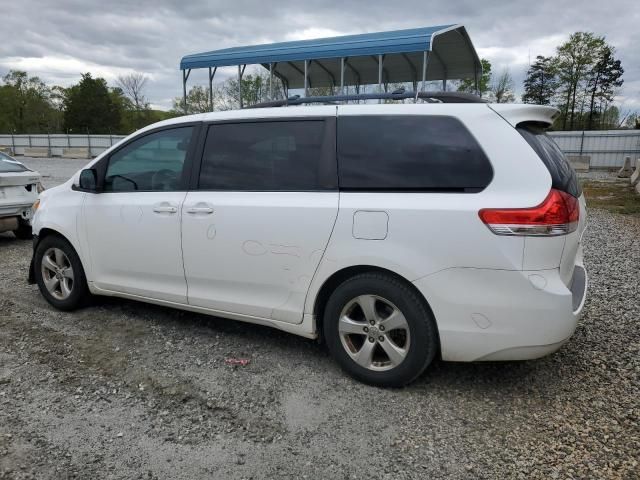 2011 Toyota Sienna LE