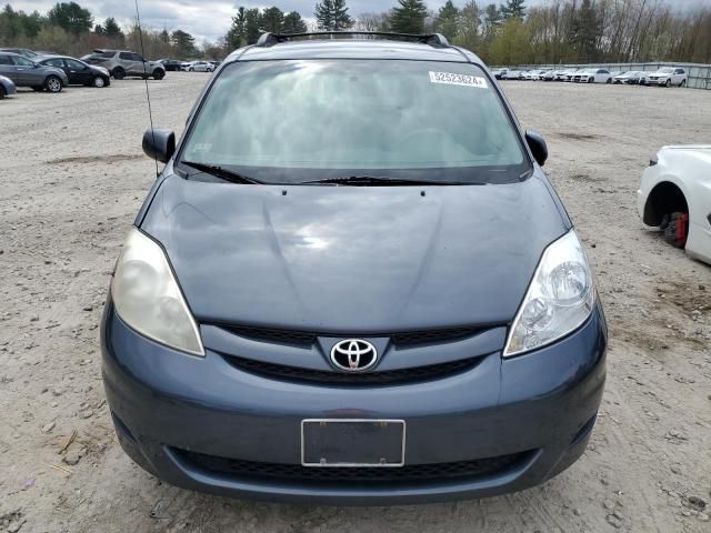 2008 Toyota Sienna XLE