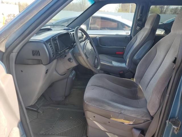 1995 Dodge Grand Caravan SE