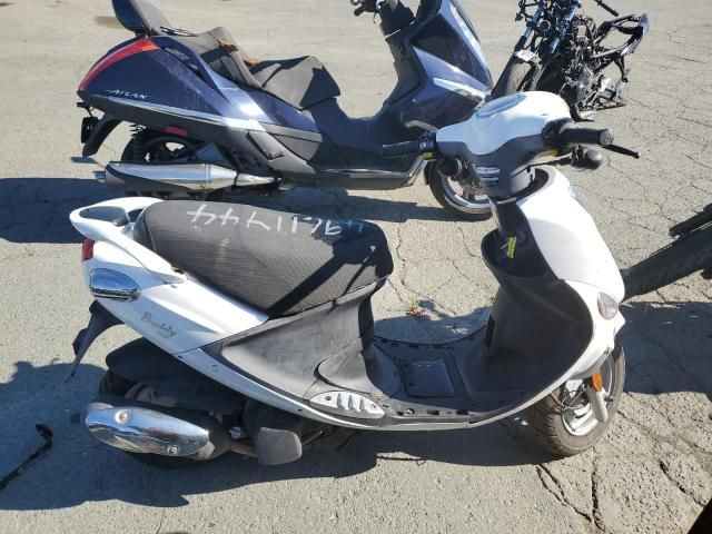 2015 Genuine Scooter Co. Buddy 125