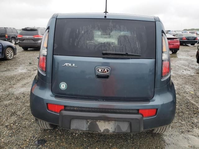 2011 KIA Soul +