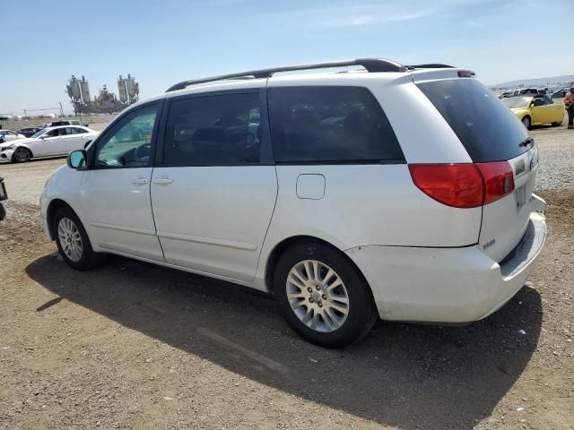 2007 Toyota Sienna XLE