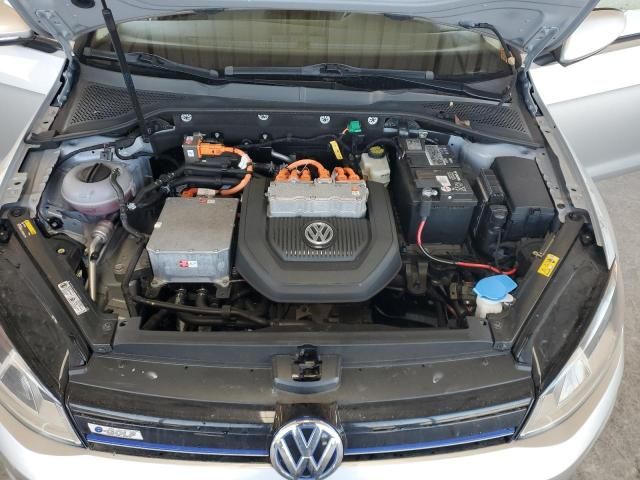 2016 Volkswagen E-GOLF SE