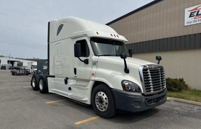 2018 Freightliner Cascadia 125