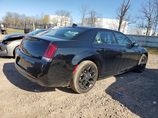 2021 Chrysler 300 Touring