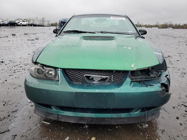 2000 Ford Mustang