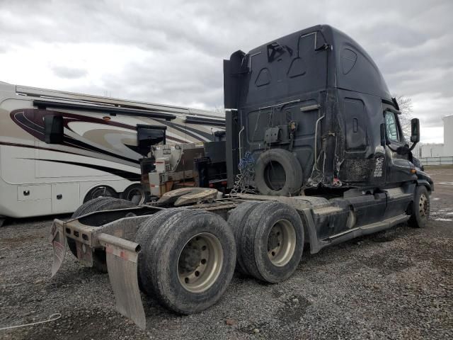 2015 Freightliner Cascadia 125