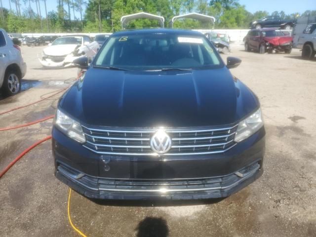 2016 Volkswagen Passat SE