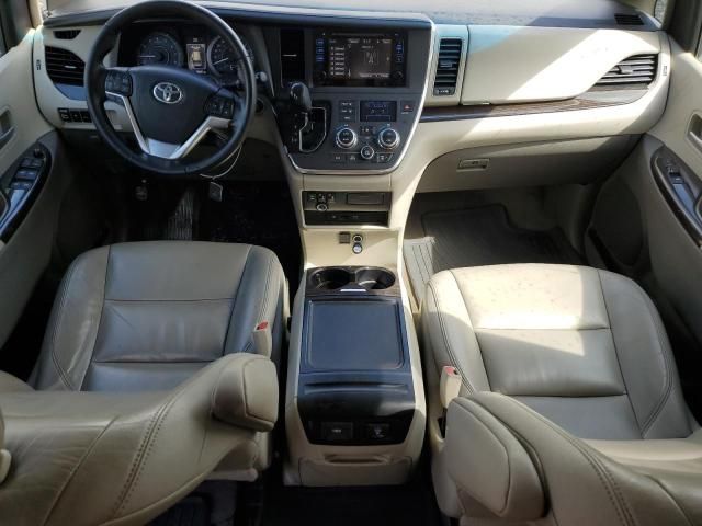 2015 Toyota Sienna XLE