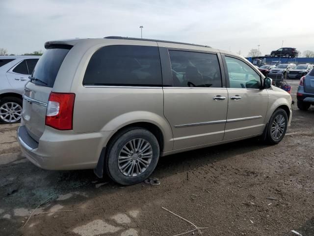 2014 Chrysler Town & Country Touring L