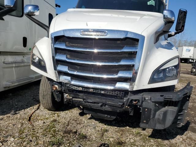 2021 Freightliner Cascadia 126