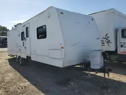 Buy Salvage Trucks For Sale now at auction: 2008 Camp Camper