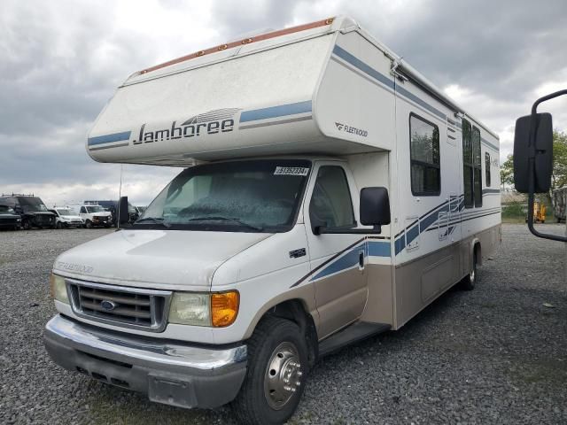 2005 Ford Econoline E450 Super Duty Cutaway Van