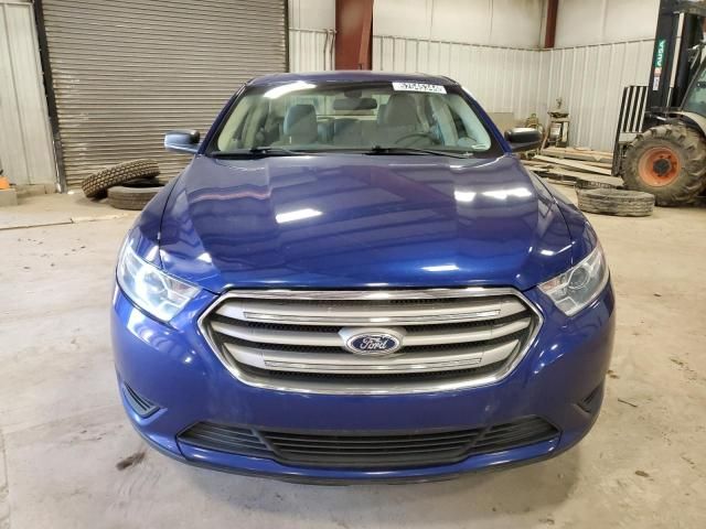 2015 Ford Taurus SE