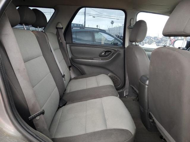 2005 Ford Escape XLS