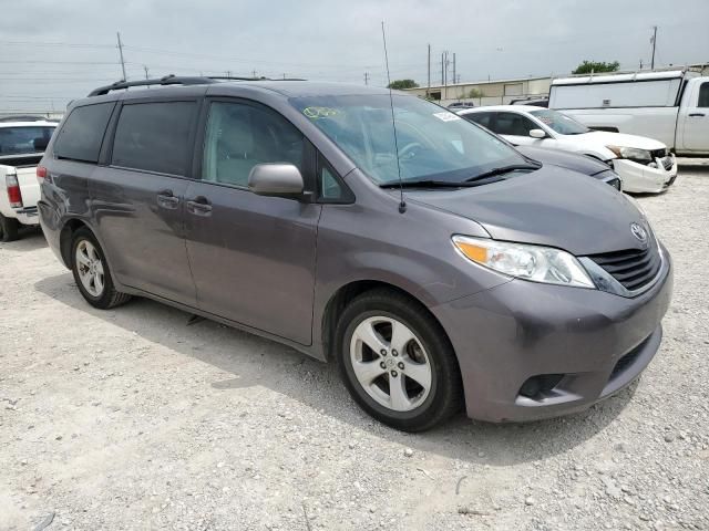 2011 Toyota Sienna LE