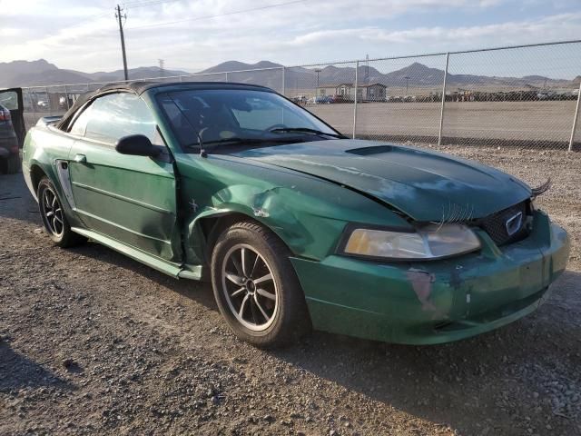 2000 Ford Mustang