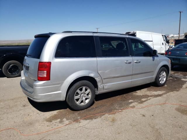 2010 Chrysler Town & Country Touring