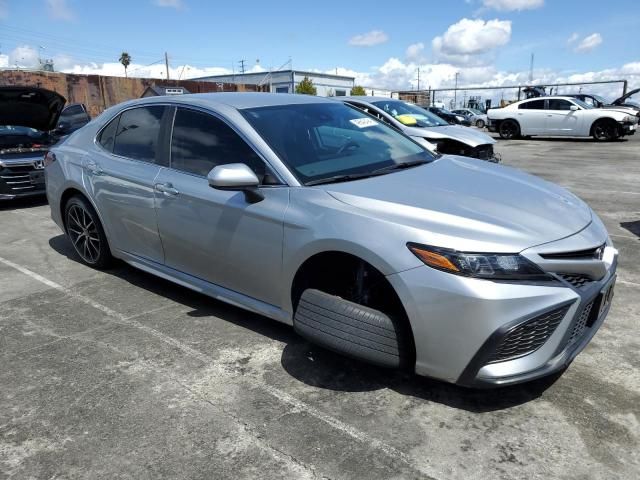 2021 Toyota Camry SE