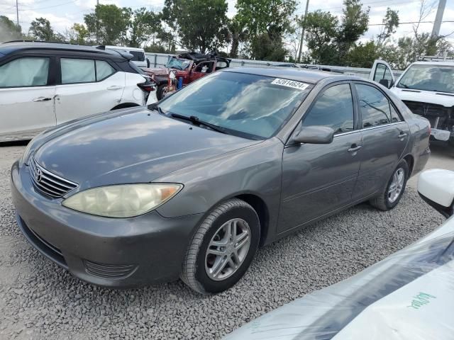 2005 Toyota Camry LE