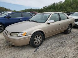 Carros salvage a la venta en subasta: 1999 Toyota Camry LE