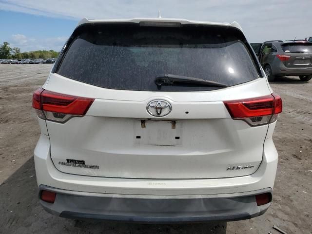 2019 Toyota Highlander SE