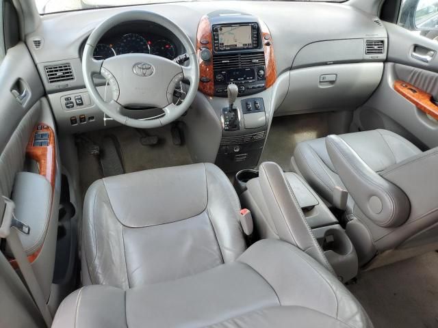 2010 Toyota Sienna XLE