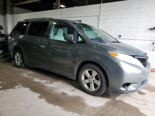 2011 Toyota Sienna LE